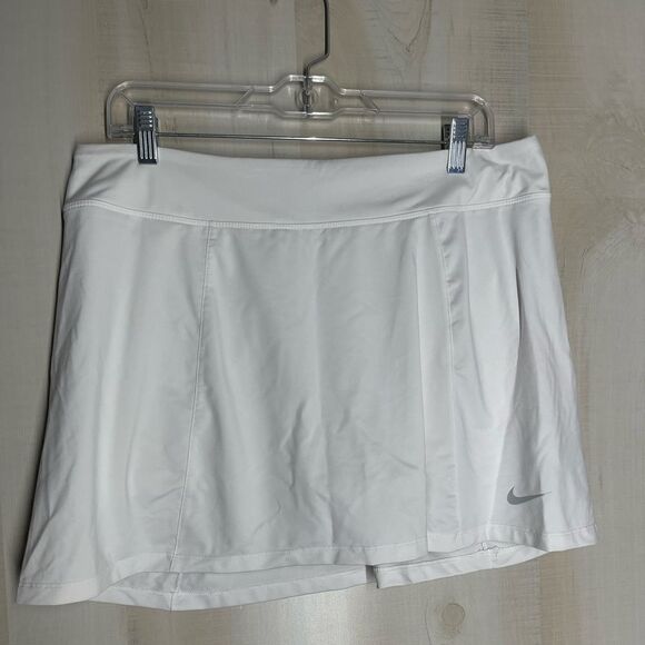 ‎Nike golf white skort dri-fit, size XL - Picture 1 of 9